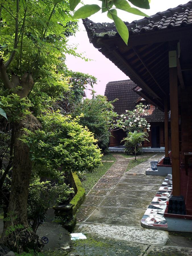 Madra Homestay Убуд Экстерьер фото